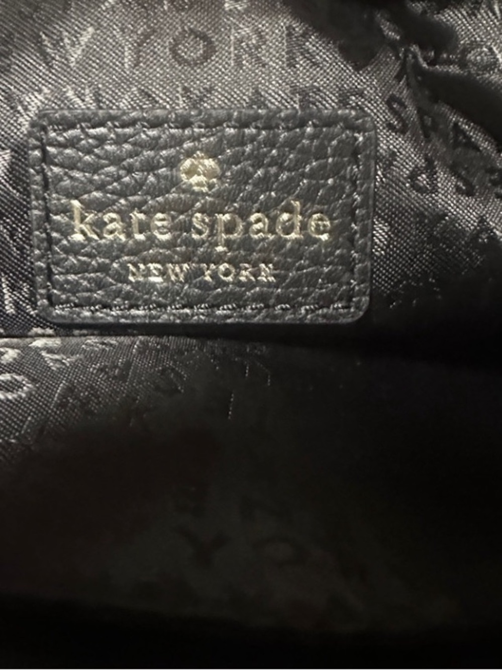 Kate Spade ♠️ Pebbled Leather Crossbody Pouch - Picture 6 of 9
